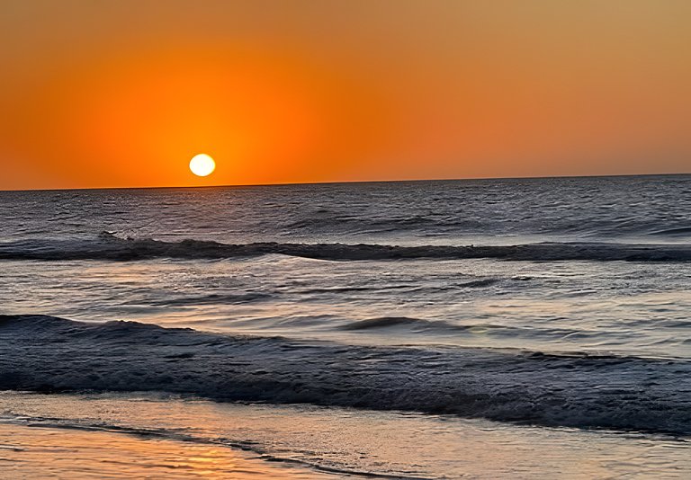 Disfrutar con elegancia, confort y acceso al mar.