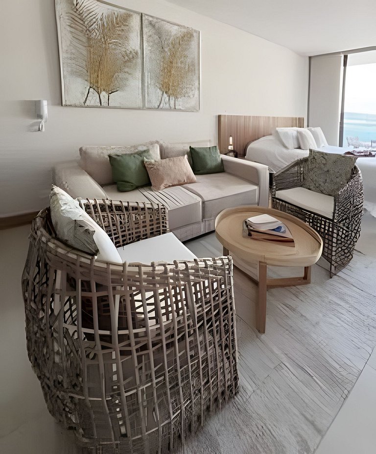 Disfrutar con elegancia, confort y acceso al mar.