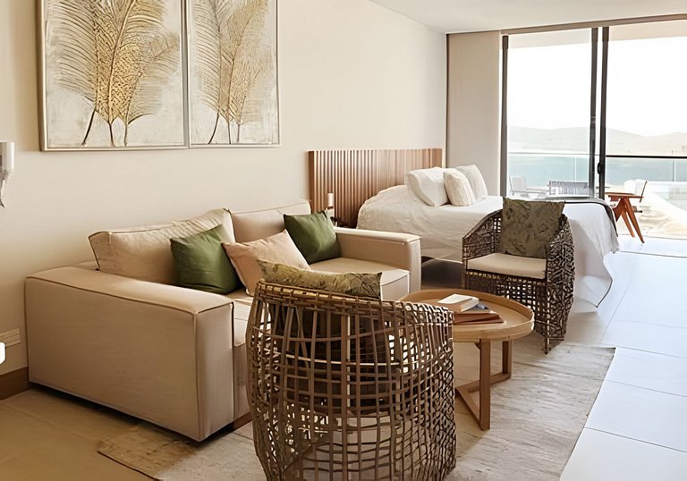 Disfrutar con elegancia, confort y acceso al mar.