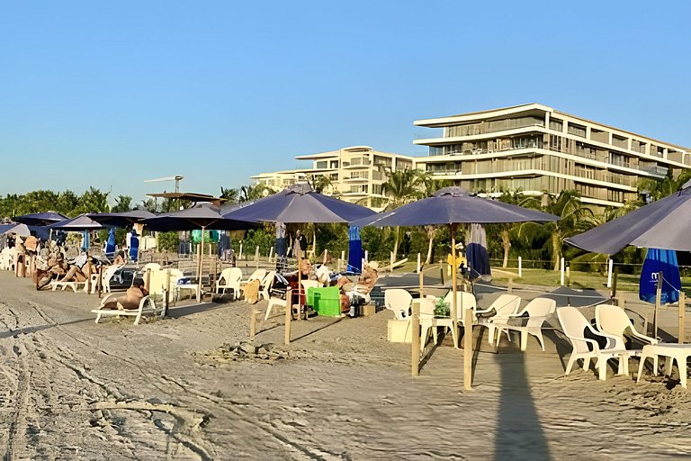 Relax familiar 3 ambientes, con acceso a la playa.